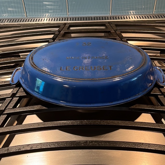 LeCreuset Vintage #32 Enamel Finished Cast Iron 2 Qt Baker - Picture 3 of 7